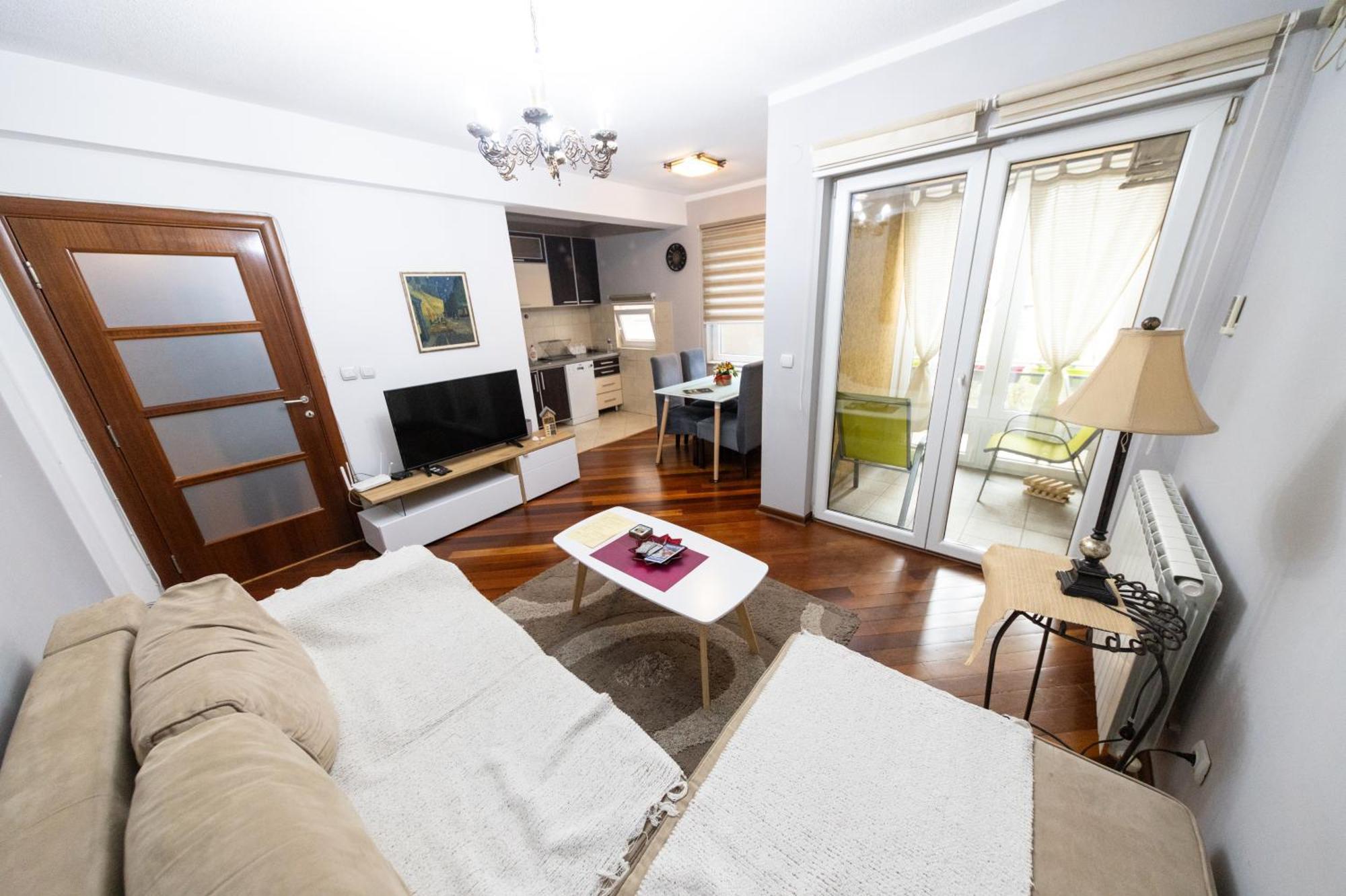 Lux Place Apartments Downtown Kragujevac Eksteriør bilde