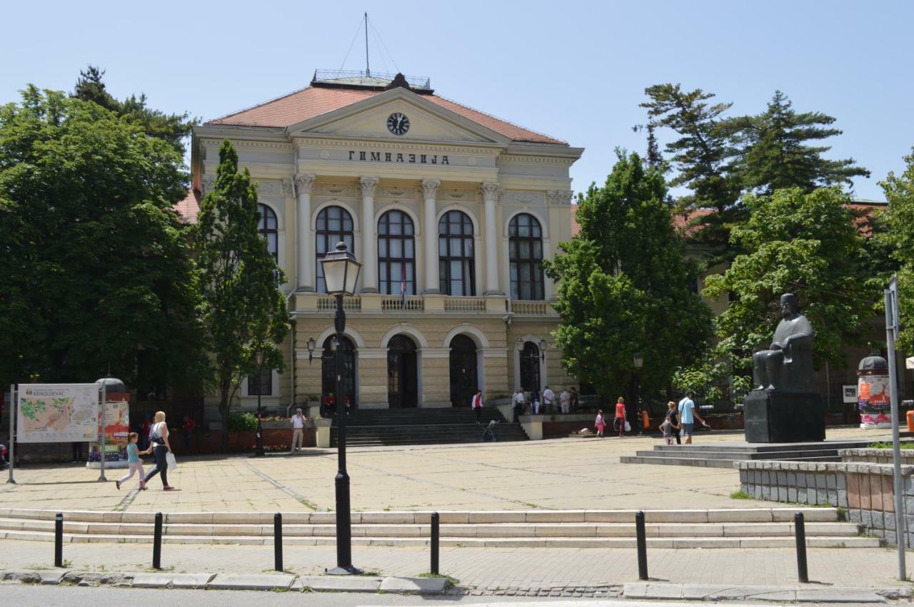 Lux Place Apartments Downtown Kragujevac Eksteriør bilde